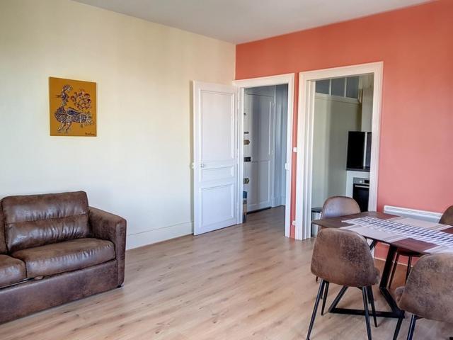 Vittel Spacieux 2 Pieces Renove - Confortable - Vue - 200 Metres Thermes Екстериор снимка